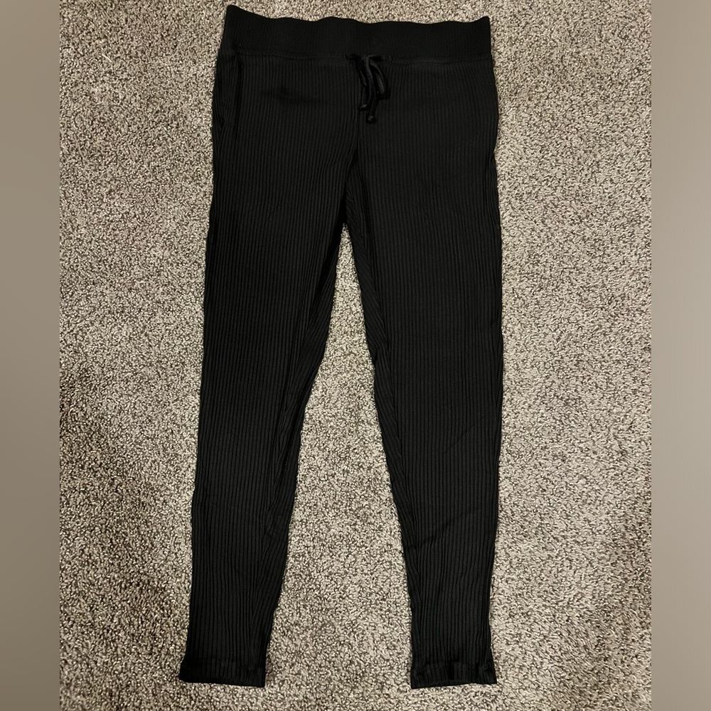 RVCA black ribbed leggings/ lounge pants size small SUPER COMFORTABLE